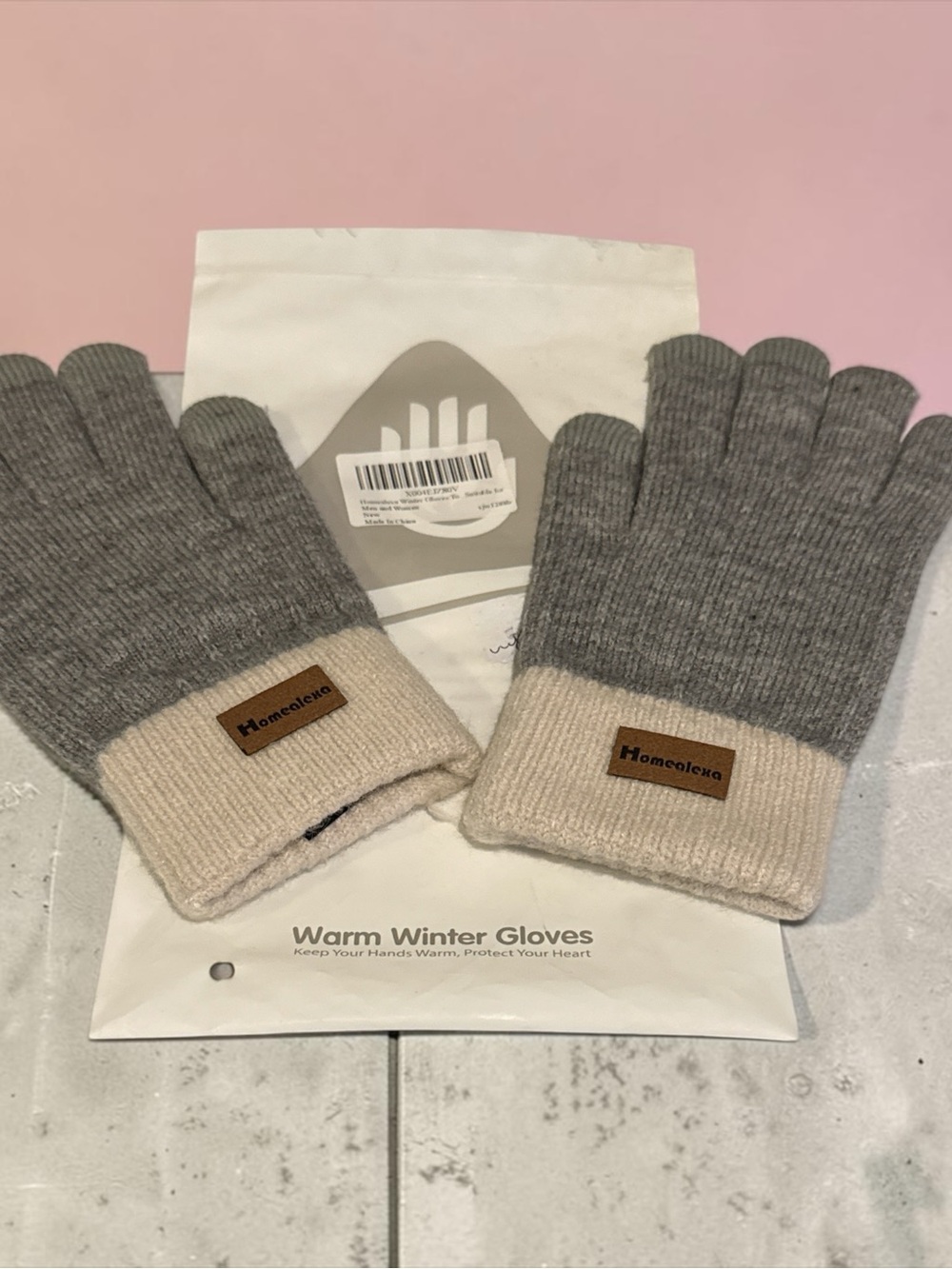 Two-Tone Gray & Cream Knit Touchscreen Gloves for women